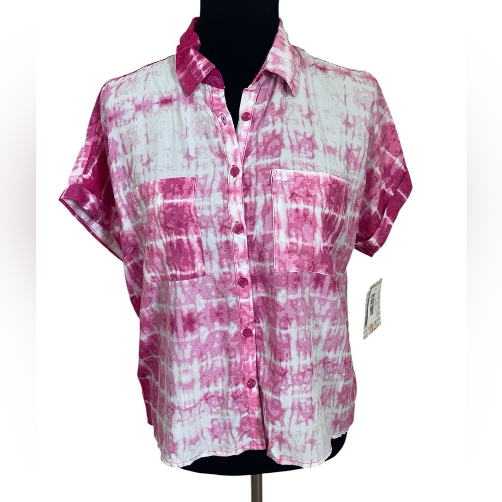 LuLaRoe Amy Pink and White Tie Dye Short Sleeve Button-Down Shirt